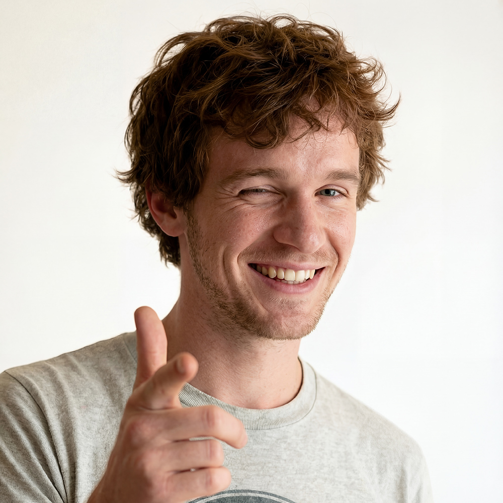 Mark_poertait_Square